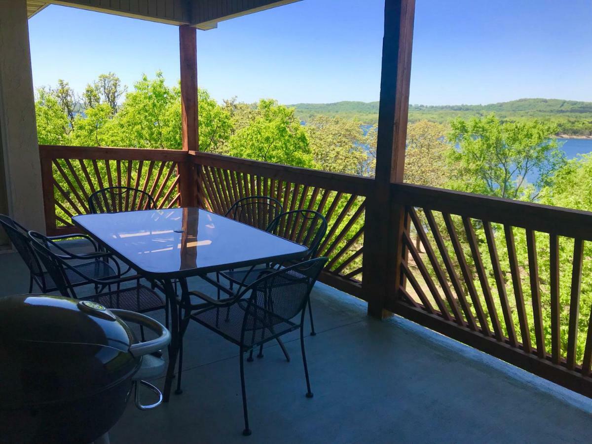 Lakefront And Lake View Indian Point Condo With Boat Slip Брэнсон Экстерьер фото